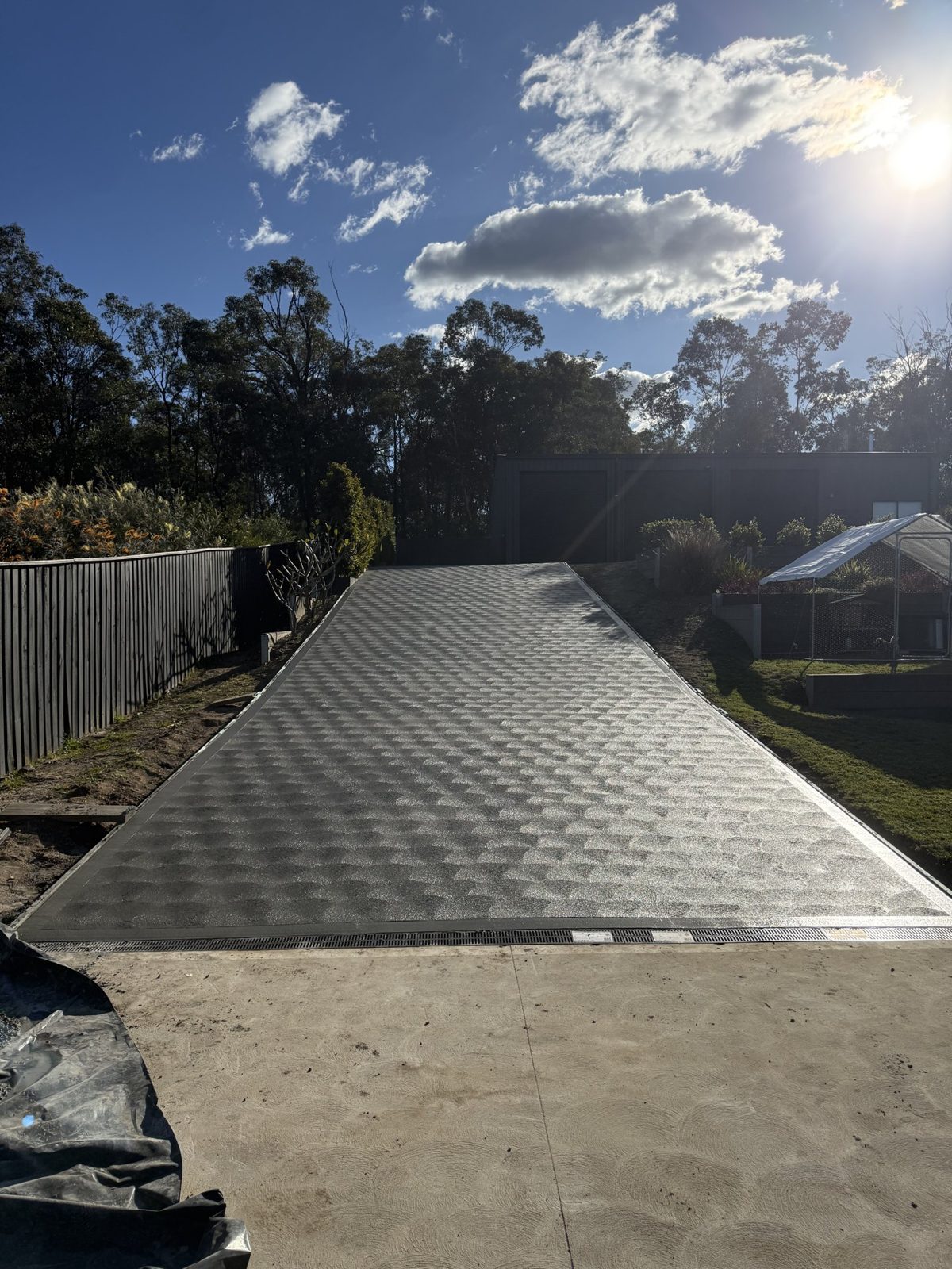 Patterned decorative concrete driveway by EAB Concreting, Hunter Valley
